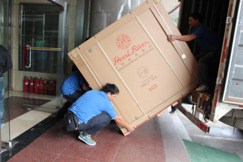 平远钢琴贵重工艺品无忧运